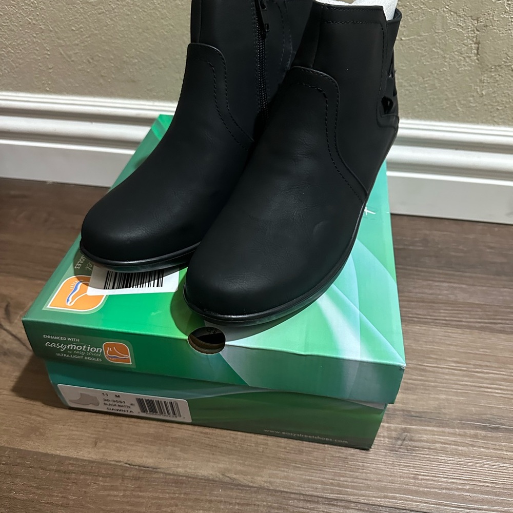 Easy Street Black Ankle Booties